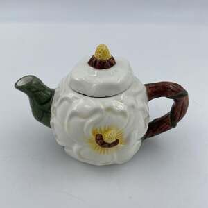 Beautiful Small Magnolia Tea Pot Teapot 5” CBK 1996